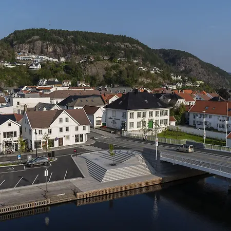 Maritim Fjordhotel 4*